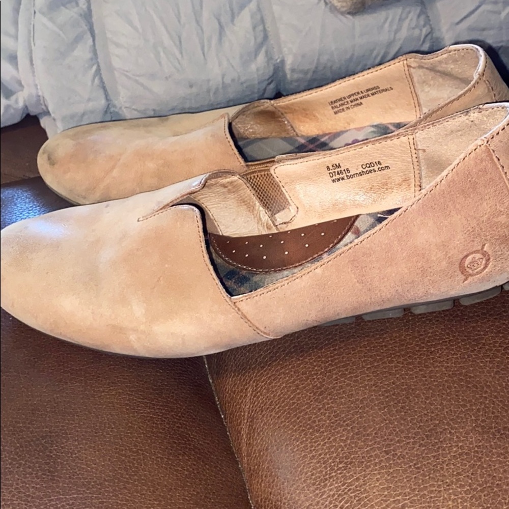 Born flat/slip one size 8.5 medium